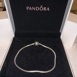 Pandora retired essence chain bracelet size 19